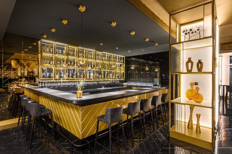 Hotel Emerald & Suites by Continental Group - Bar