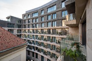 Hotel Emerald & Suites by Continental Group otel fotoğrafı