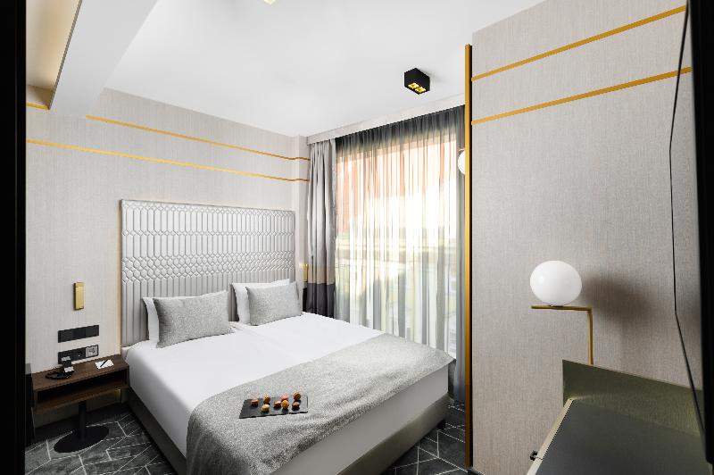 Hotel Emerald & Suites by Continental Group - Oda