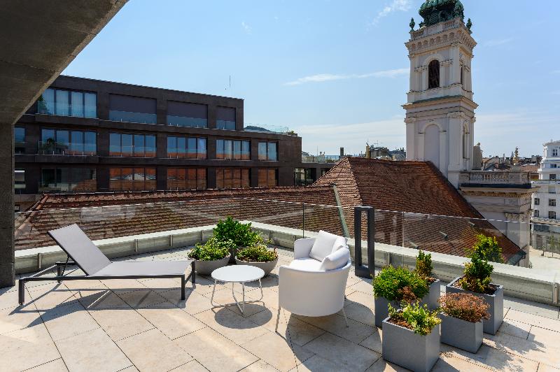 Hotel Emerald & Suites by Continental Group - Oda