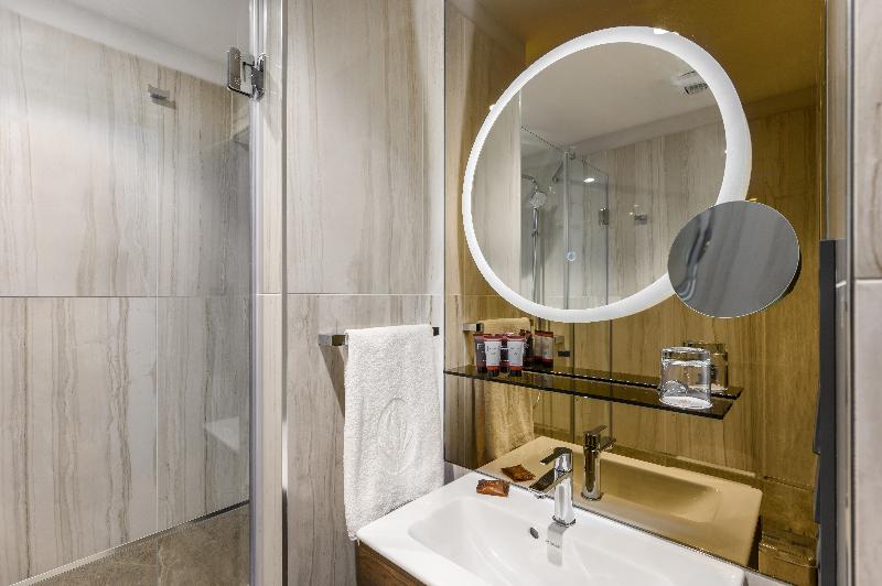 Hotel Emerald & Suites by Continental Group - Oda