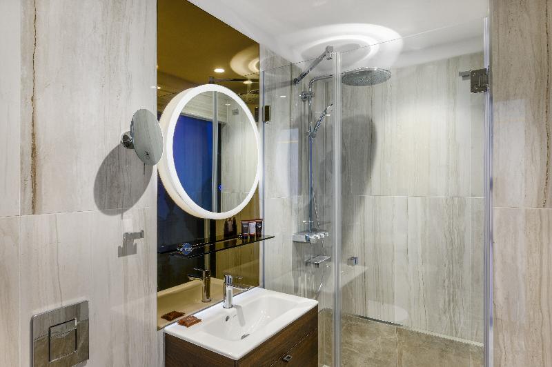 Hotel Emerald & Suites by Continental Group - Oda