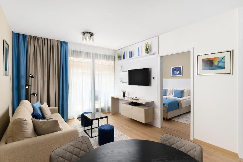 Hotel Emerald & Suites by Continental Group - Oda