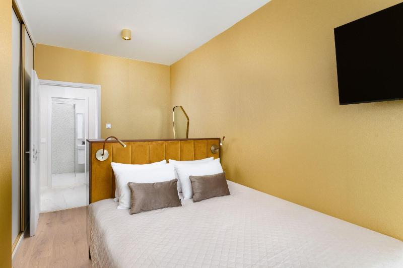 Hotel Emerald & Suites by Continental Group - Oda