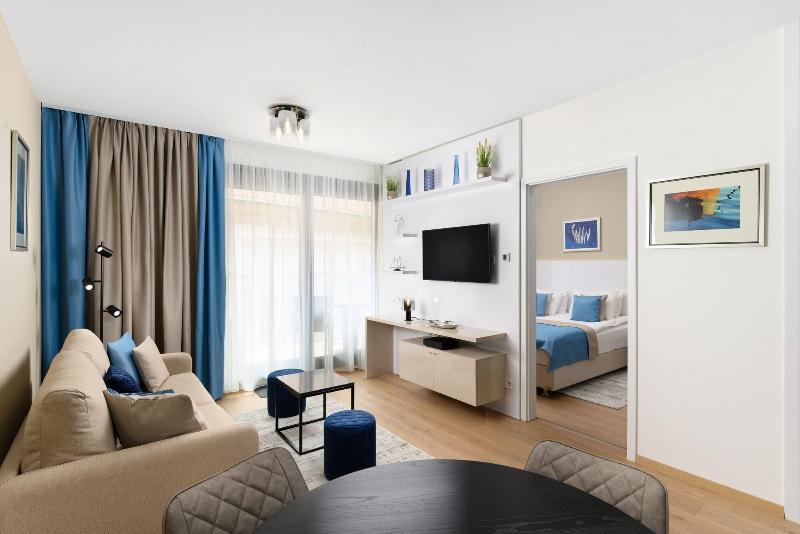 Hotel Emerald & Suites by Continental Group - Oda