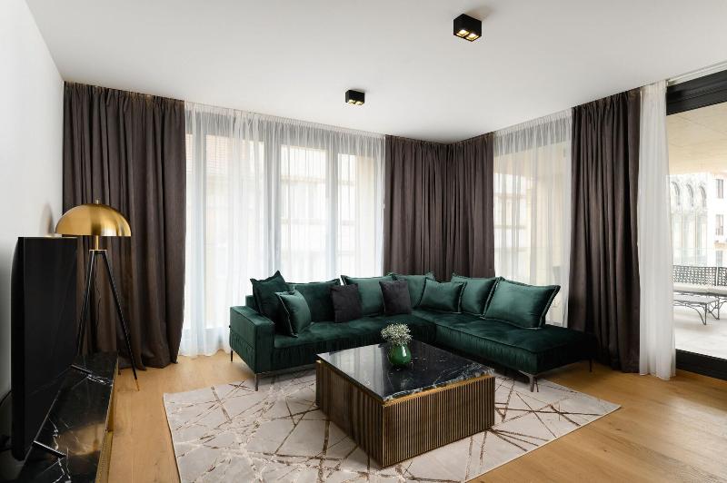 Hotel Emerald & Suites by Continental Group - Oda