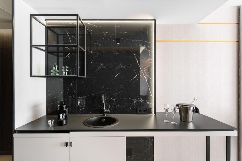 Hotel Emerald & Suites by Continental Group - Oda