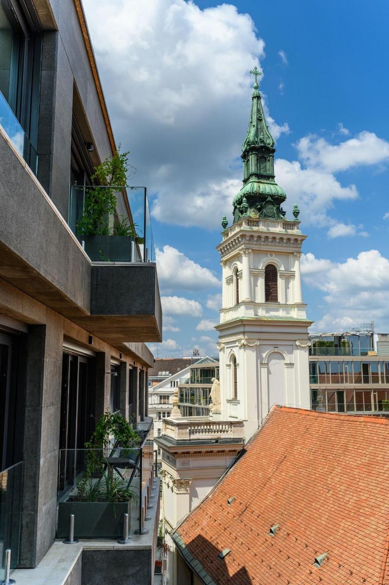 Hotel Emerald & Suites by Continental Group - Oda