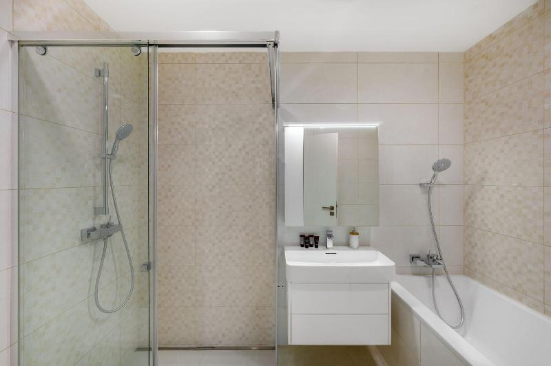 Hotel Emerald & Suites by Continental Group - Oda