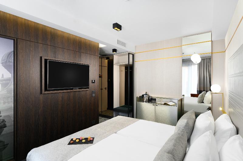 Hotel Emerald & Suites by Continental Group - Oda
