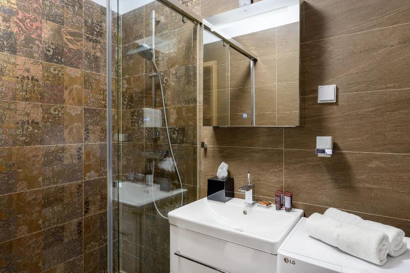 Hotel Emerald & Suites by Continental Group - Oda