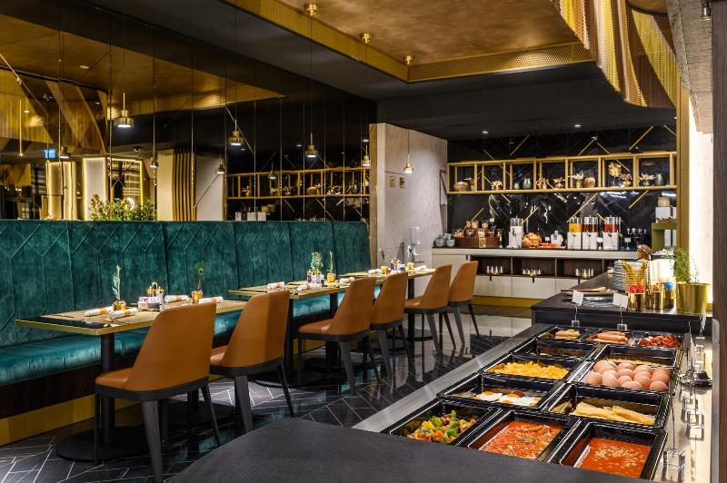 Hotel Emerald & Suites by Continental Group - Restoran