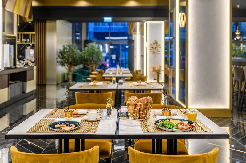 Hotel Emerald & Suites by Continental Group - Restoran
