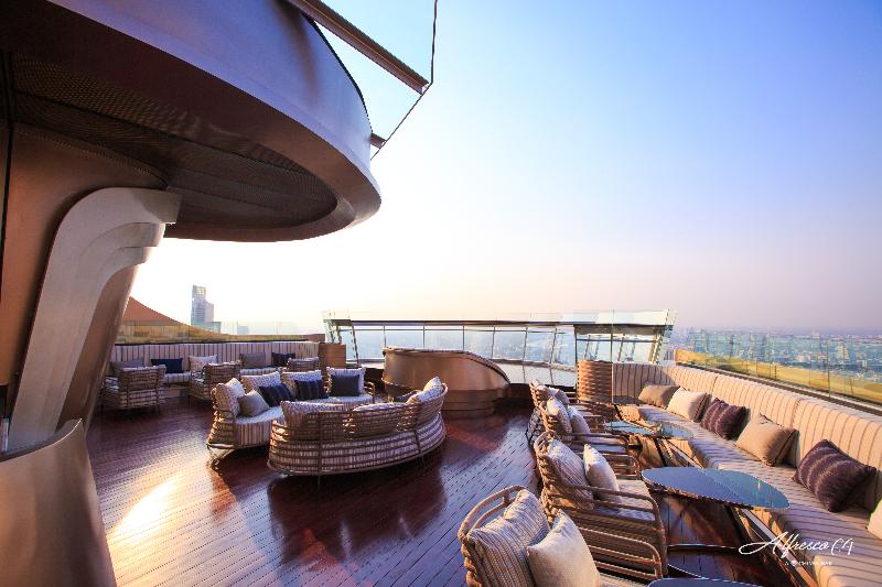 Tower Club at Lebua - Bar