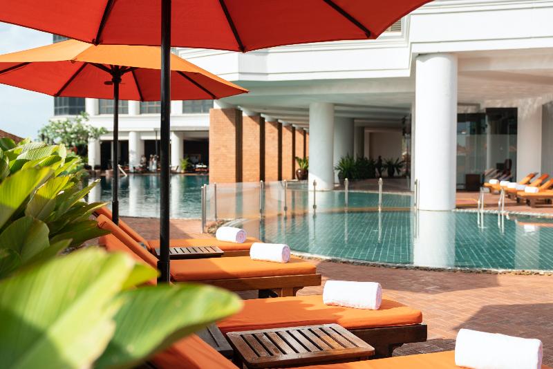 Tower Club at Lebua - Havuz