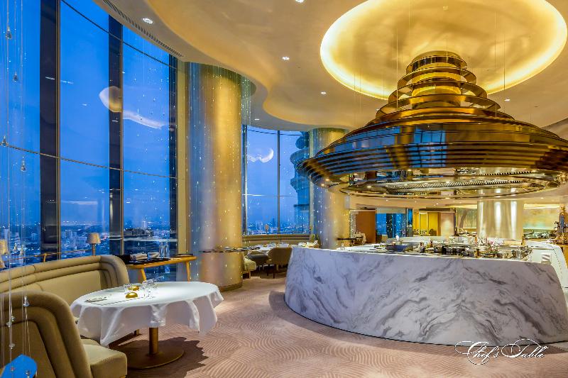 Tower Club at Lebua - Restoran