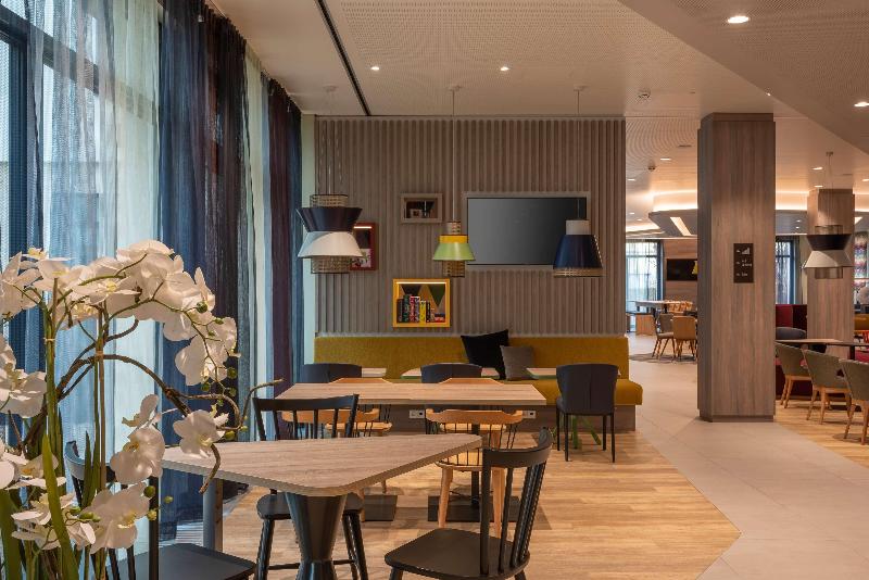 Hampton by Hilton Munich City North - Lobi