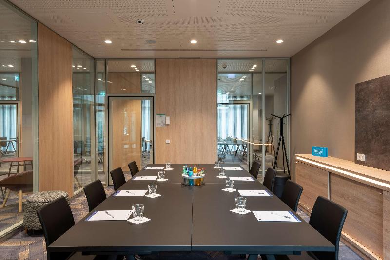 Hampton by Hilton Munich City North - Toplantı