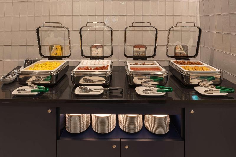 Hampton by Hilton Munich City North - Restoran