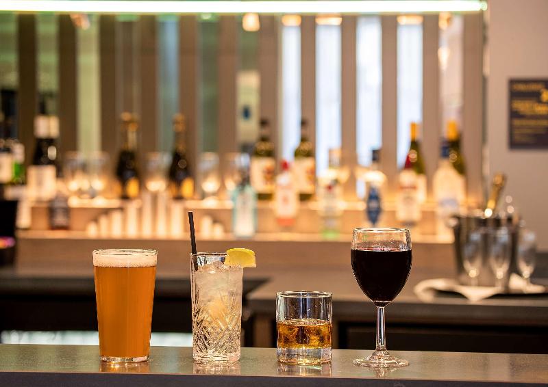 Hampton By Hilton Bath City - Bar