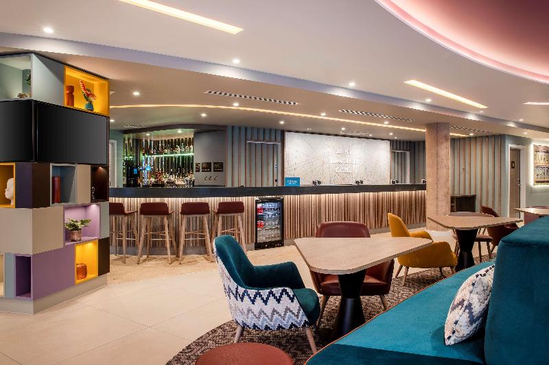 Hampton By Hilton Bath City - Lobi