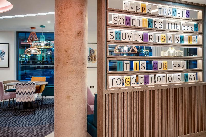 Hampton By Hilton Bath City - Lobi