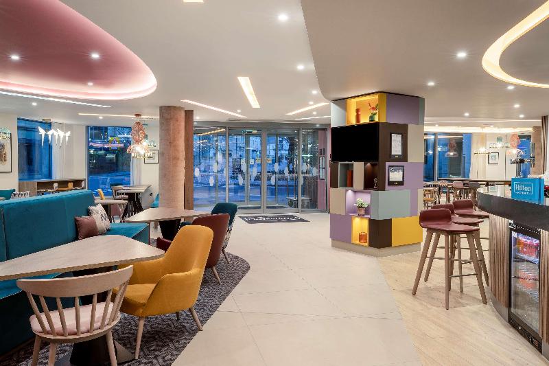 Hampton By Hilton Bath City - Lobi