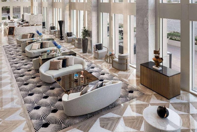 Wyndham Grand Doha West Bay beach - Lobi