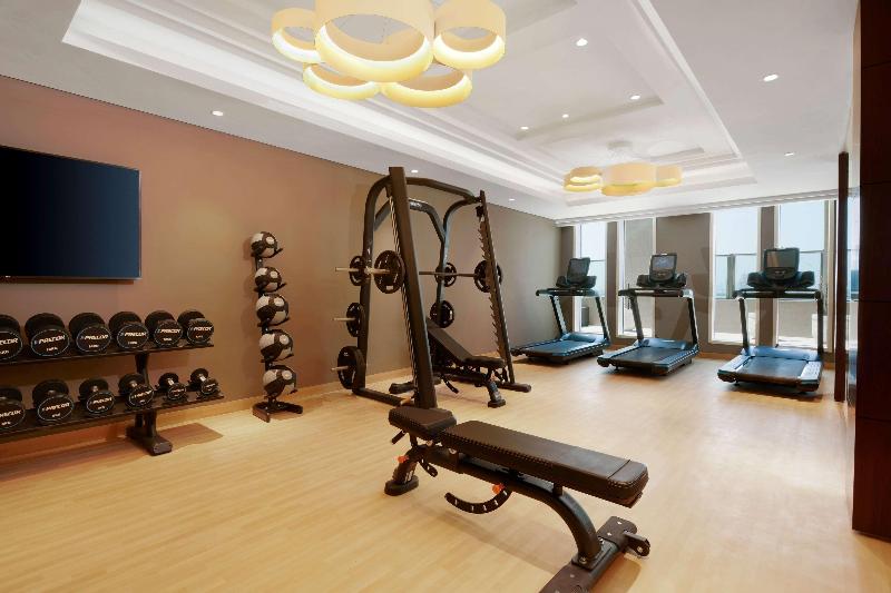 Wyndham Grand Doha West Bay beach - Aktivite