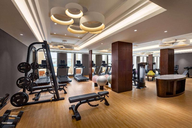 Wyndham Grand Doha West Bay beach - Aktivite