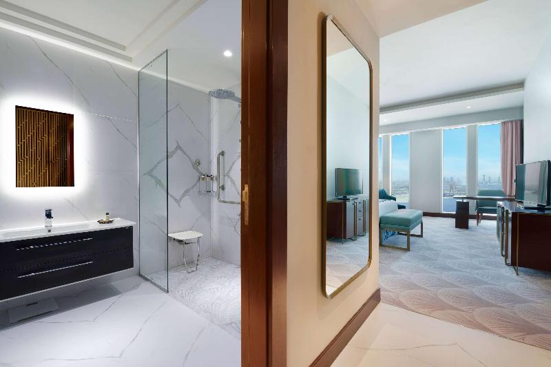 Wyndham Grand Doha West Bay beach - Oda