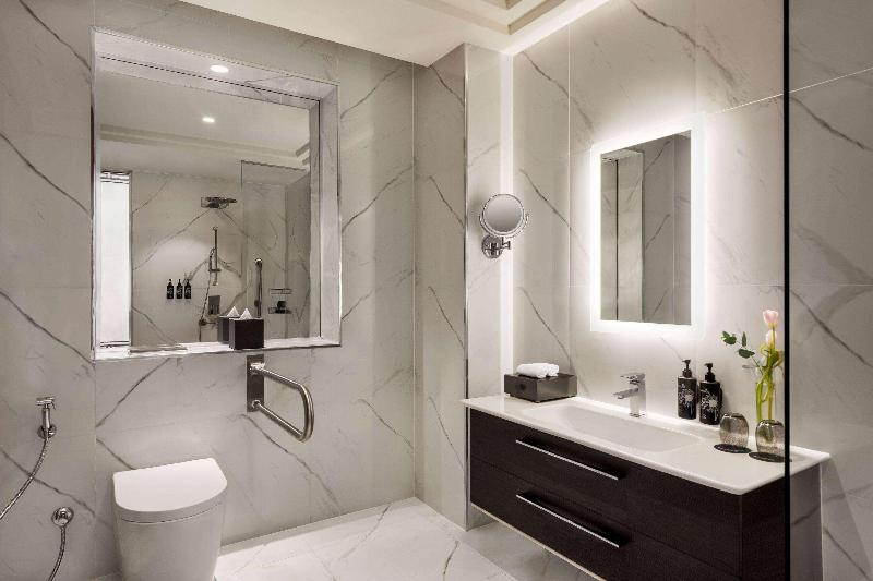Wyndham Grand Doha West Bay beach - Oda
