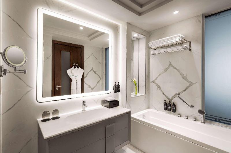 Wyndham Grand Doha West Bay beach - Oda