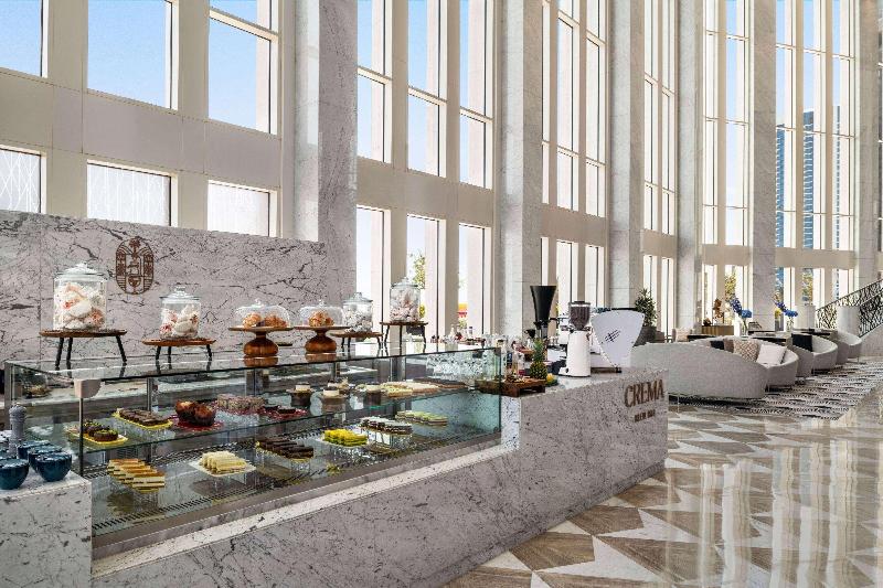 Wyndham Grand Doha West Bay beach - Restoran