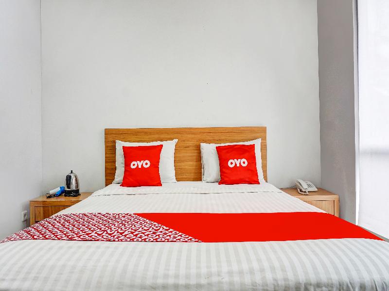 Super OYO Capital O 91140 Ayodya Kebon Jeruk - Oda