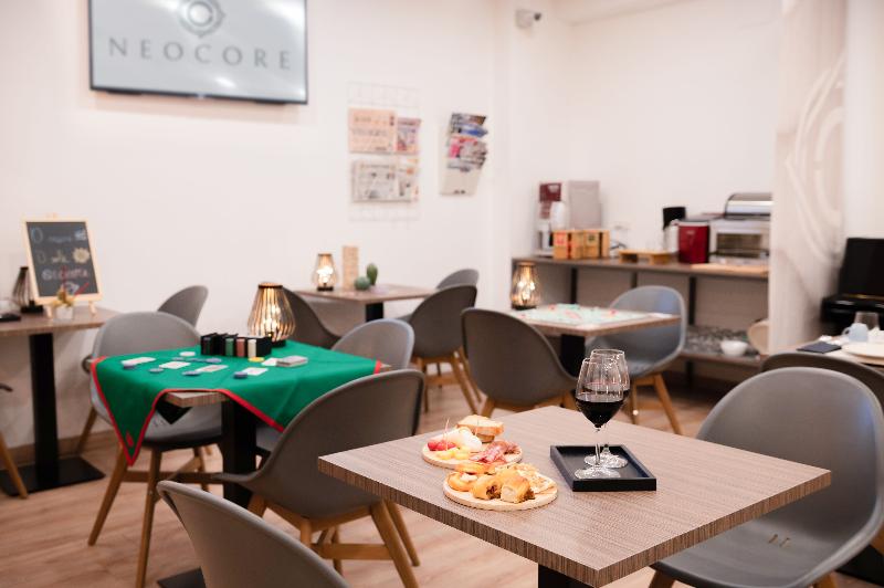 Neocore Boutique Hotel - Lobi