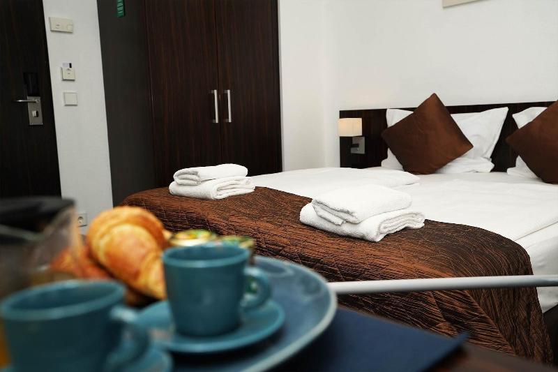 The Atrium Hotel - Oda