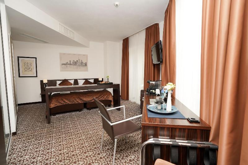 The Atrium Hotel - Oda