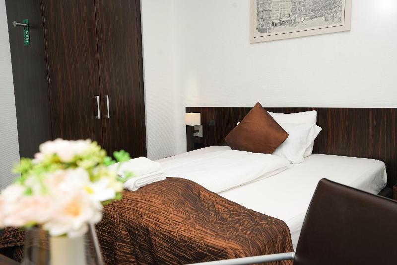 The Atrium Hotel - Oda