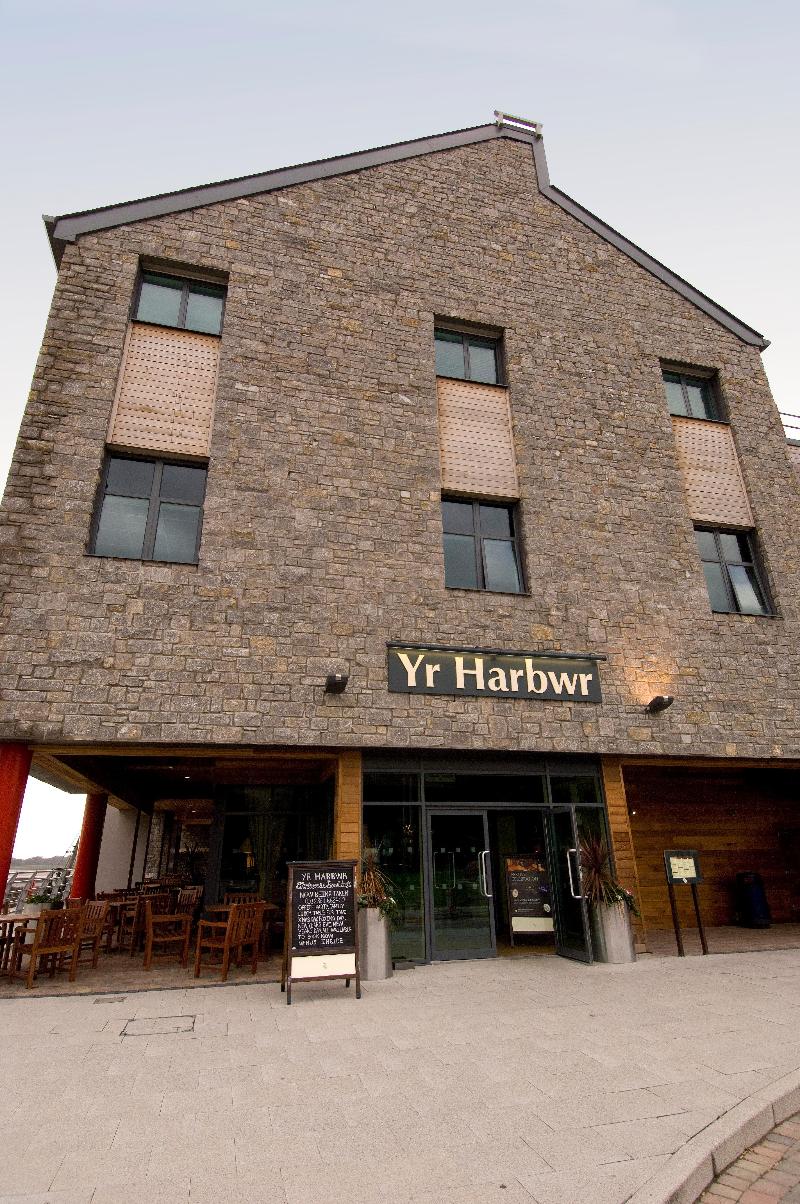 Premier Inn Caernarfon - Genel