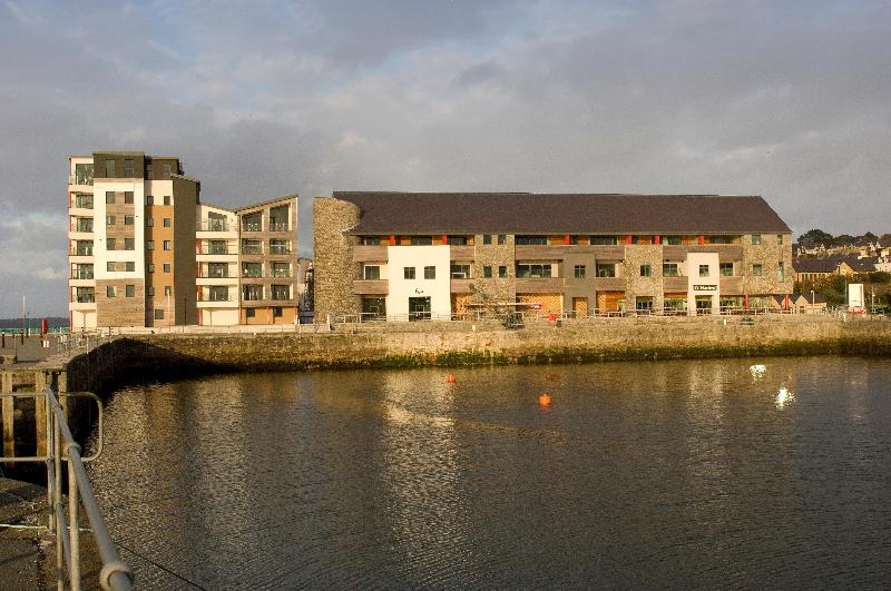 Premier Inn Caernarfon - Genel
