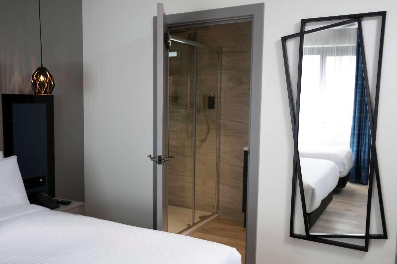 Spark by Hilton Luton - Oda