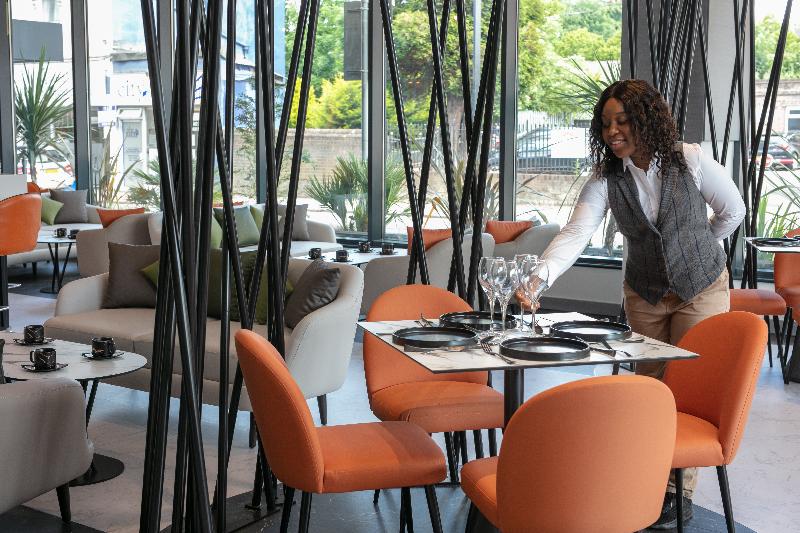 Spark by Hilton Luton - Restoran