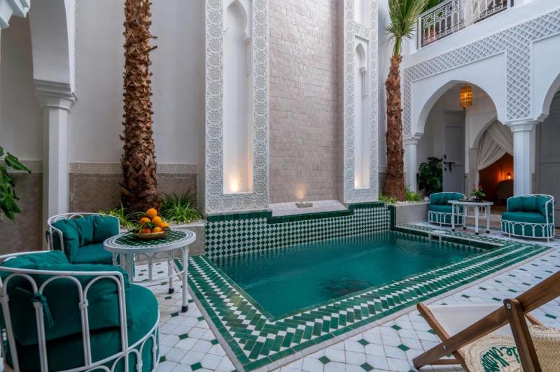 Nelia De Marrakech - Genel