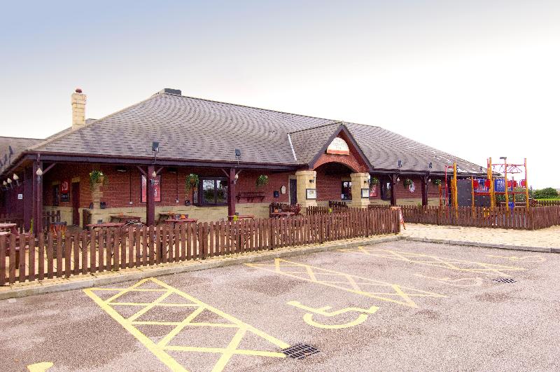 Premier Inn Blackpool East - M55 J4 - Genel