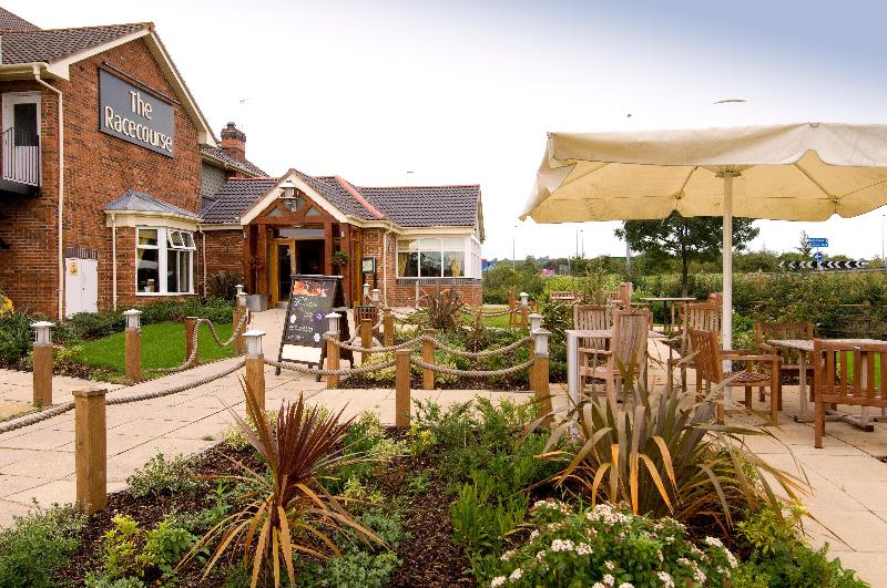 Premier Inn Uttoxeter - Genel