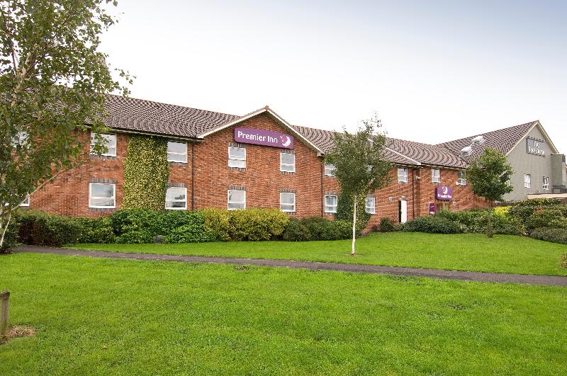 Premier Inn Uttoxeter - Genel