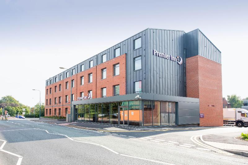 Premier Inn Lichfield City Centre - Genel