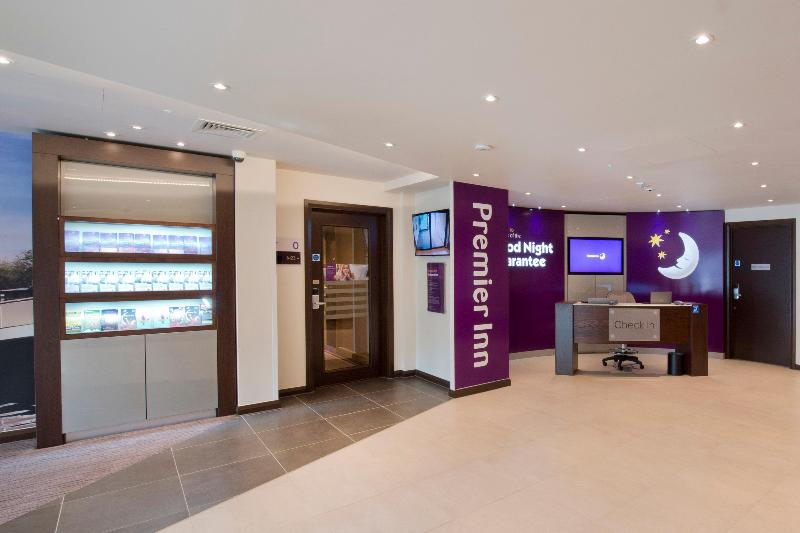 Premier Inn London Uxbridge - Lobi