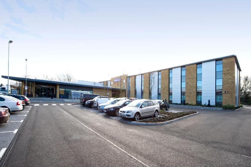 Premier Inn London Uxbridge - Genel